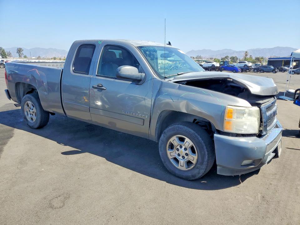 Photo 4 from auction – 2007 CHEVROLET SILVERADO with VIN 1GCEC19097Z547649