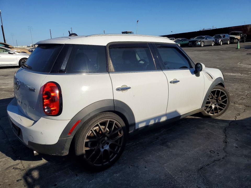 Photo 3 from auction – 2015 MINI COOPER with VIN WMWZB3C56FWR43250