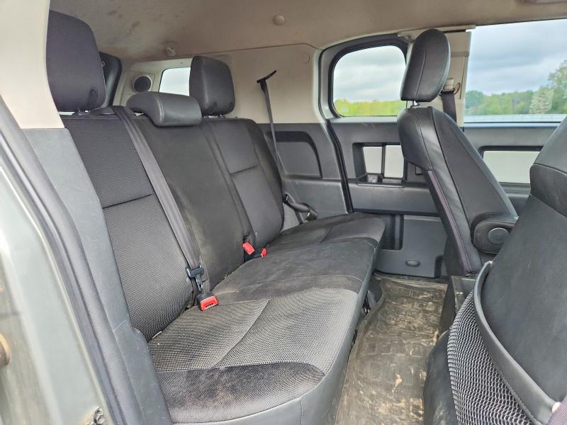 Photo 11 from auction – 2012 TOYOTA FJ CRUISER with VIN JTEBU4BF2CK123101