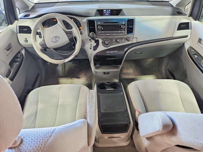 Zdjęcie 8 z aukcji – 2011 TOYOTA SIENNA z VIN 5TDKK3DC6BS124105