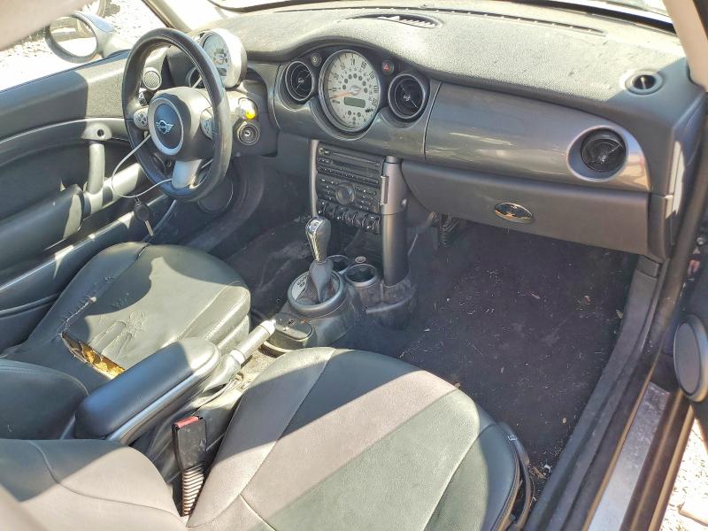 Zdjęcie 8 z aukcji – 2006 MINI COOPER z VIN WMWRC33576TK16231