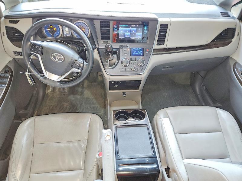 Photo 8 from auction – 2015 TOYOTA SIENNA with VIN 5TDYK3DC3FS566114