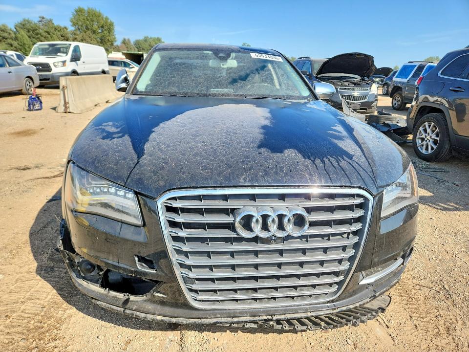 Foto 5 de la subasta – 2013 AUDI S8 con VIN WAUD2AFD9DN019583