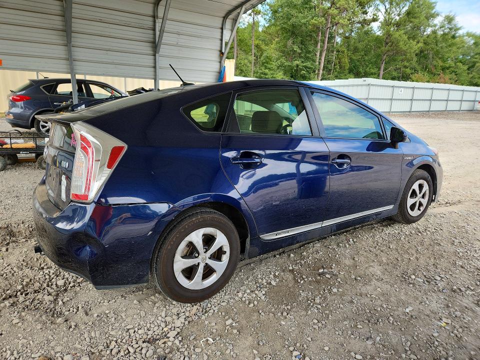 Photo 3 from auction – 2013 TOYOTA PRIUS with VIN JTDKN3DU7D0337313