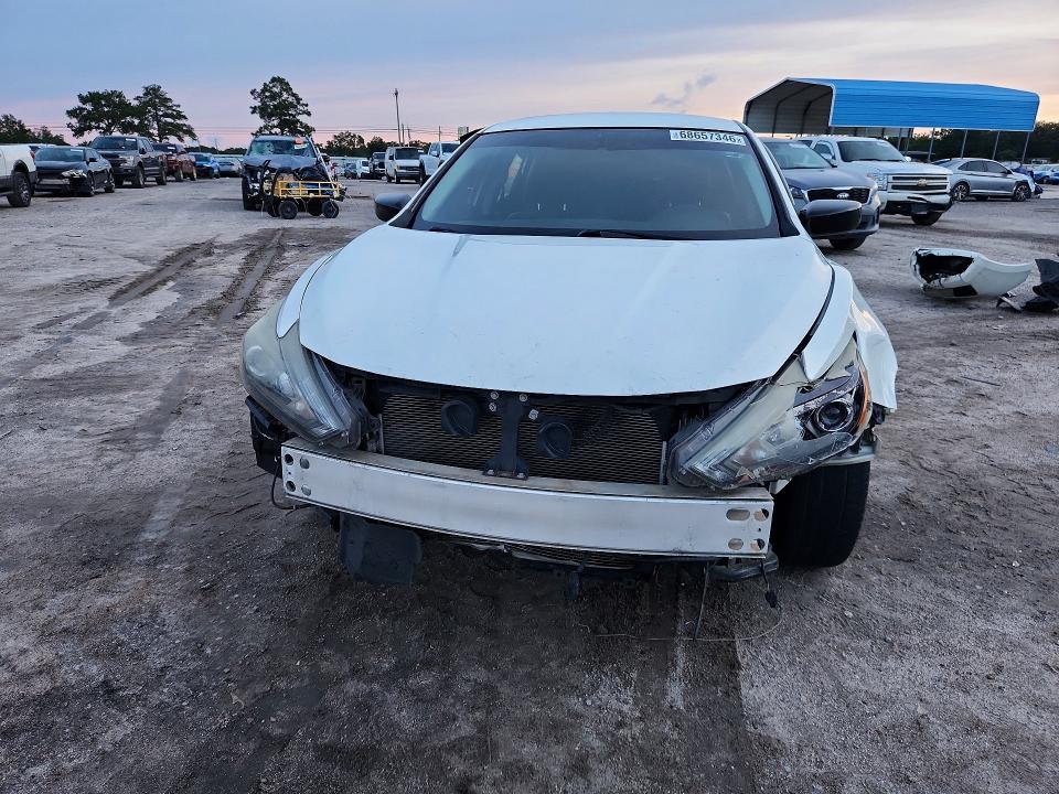 Снимка 5 от търг – 2017 NISSAN ALTIMA с VIN 1N4AL3AP3HC250115