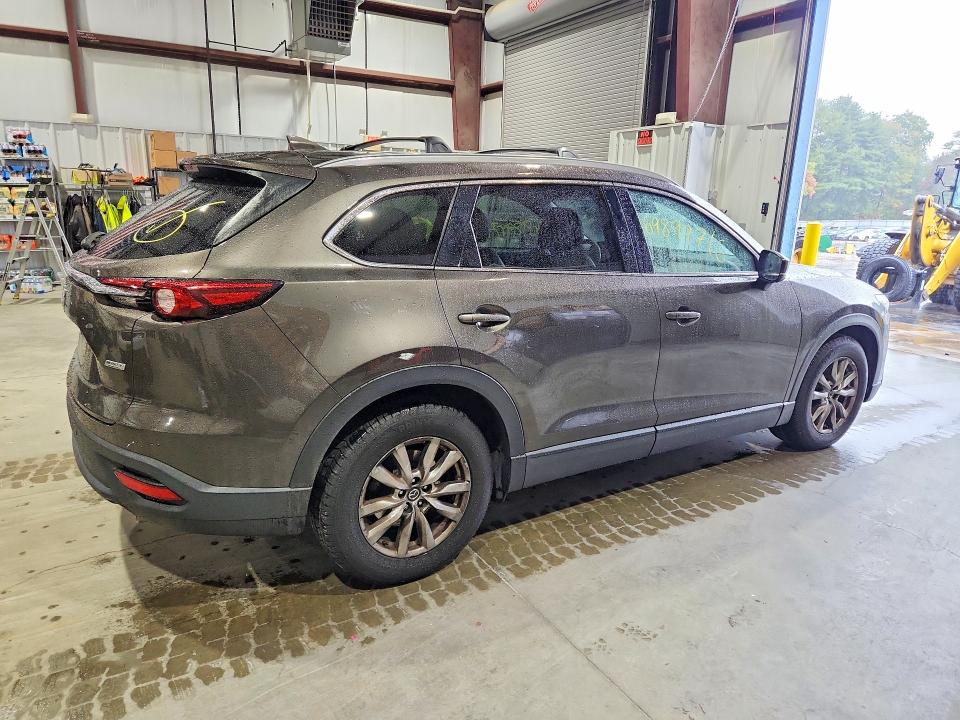 صورة رقم 3 من المزاد - 2017 MAZDA CX-9 مع VIN JM3TCBCY7H0133794