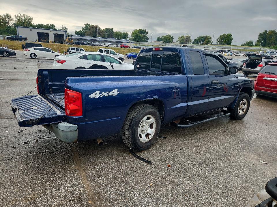 Zdjęcie 3 z aukcji – 2005 DODGE DAKOTA z VIN 1D7HW22N05S254055