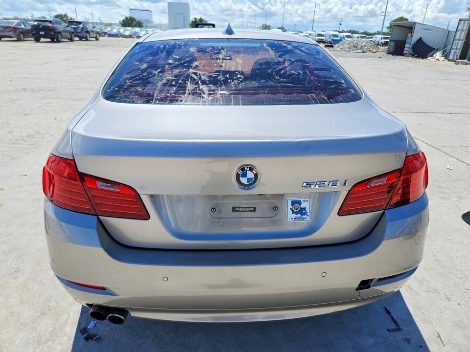 Photo 6 from auction – 2016 BMW 528 with VIN WBA5A5C51GD526564
