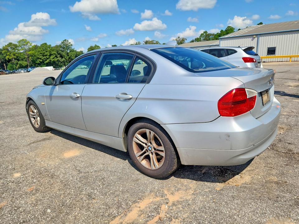 Zdjęcie 2 z aukcji – 2008 BMW 328 z VIN WBAVC935X8K038261