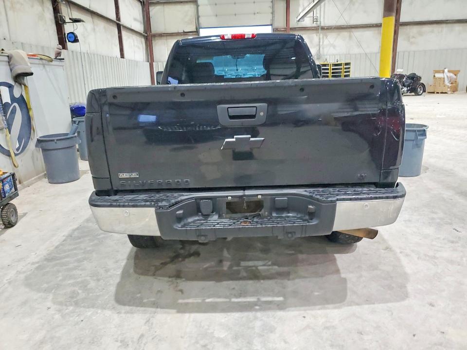Photo 6 from auction – 2011 CHEVROLET SILVERADO with VIN 1GCRKSE37BZ399858
