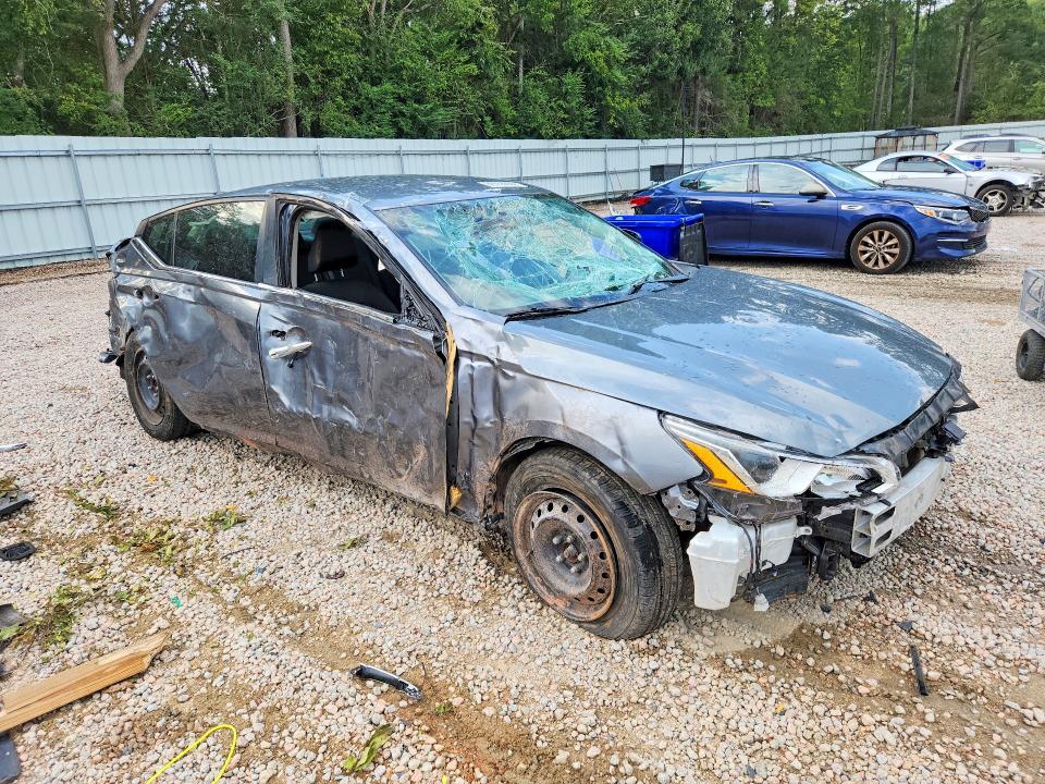 Photo 4 from auction – 2020 NISSAN ALTIMA with VIN 1N4BL4BV6LC144001