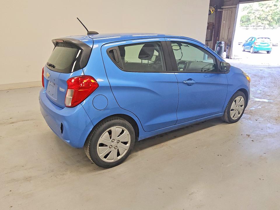 Photo 3 from auction – 2018 CHEVROLET SPARK with VIN KL8CB6SA0JC472272