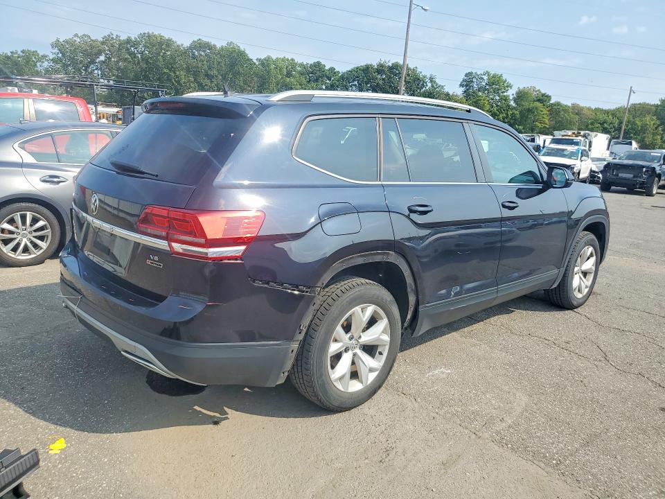 Снимка 3 от търг – 2018 VOLKSWAGEN ATLAS с VIN 1V2GR2CAXJC531385