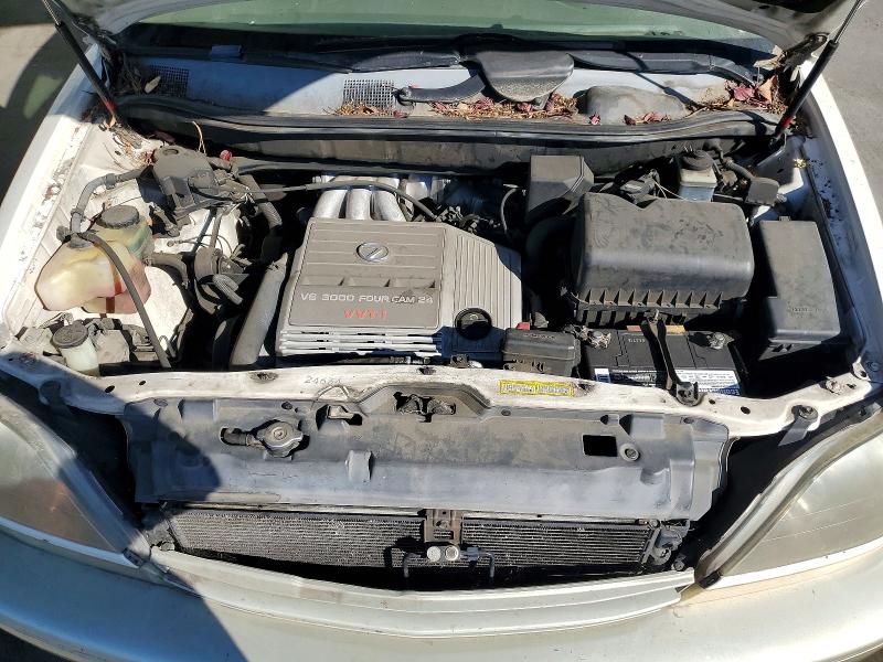 Photo 12 from auction – 1999 LEXUS RX with VIN JT6HF10U9X0061228