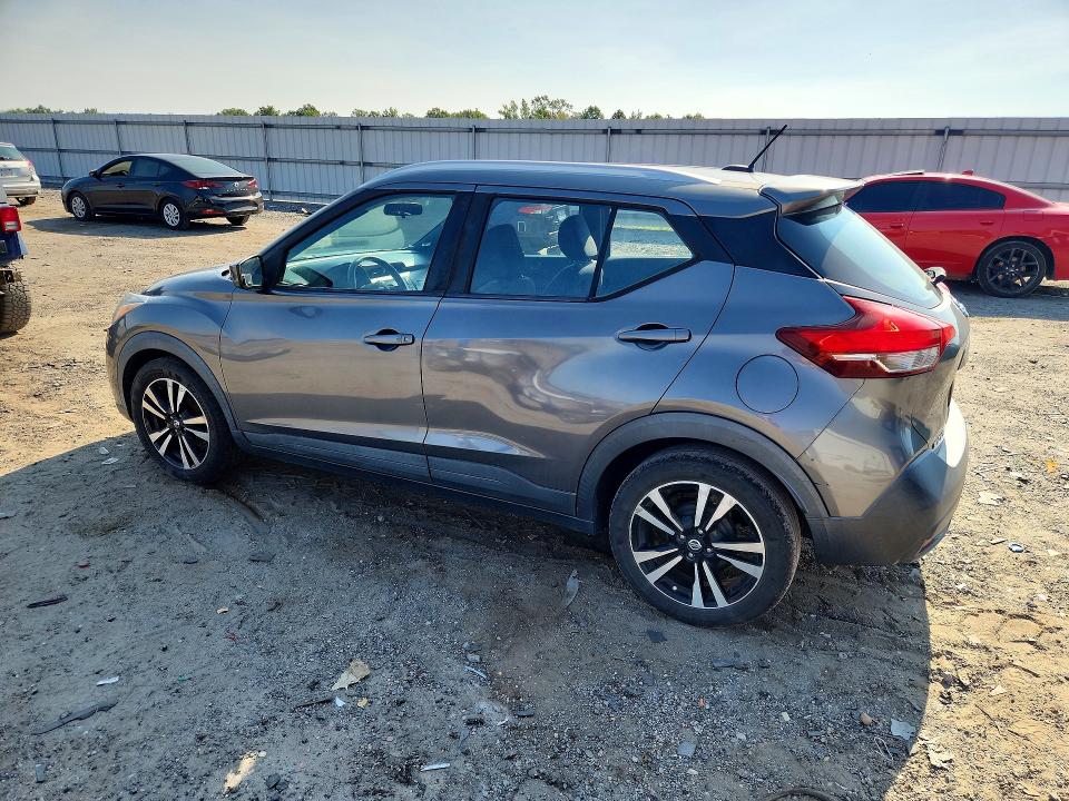 Photo 2 from auction – 2019 NISSAN KICKS with VIN 3N1CP5CU3KL482539