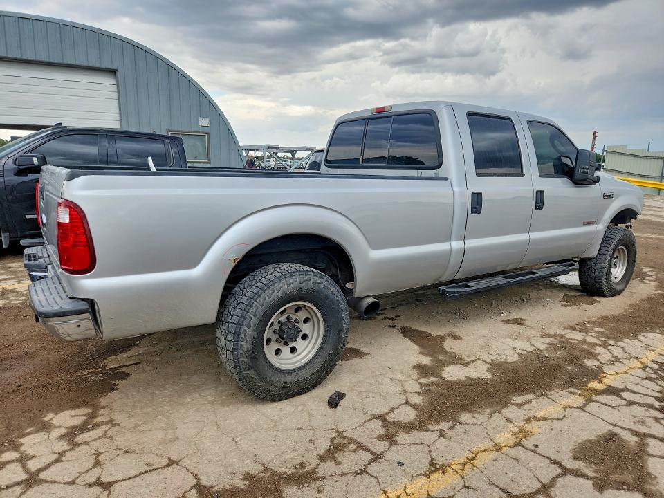 Photo 3 from auction – 2004 FORD F250 with VIN 1FTNW21P34EB76030