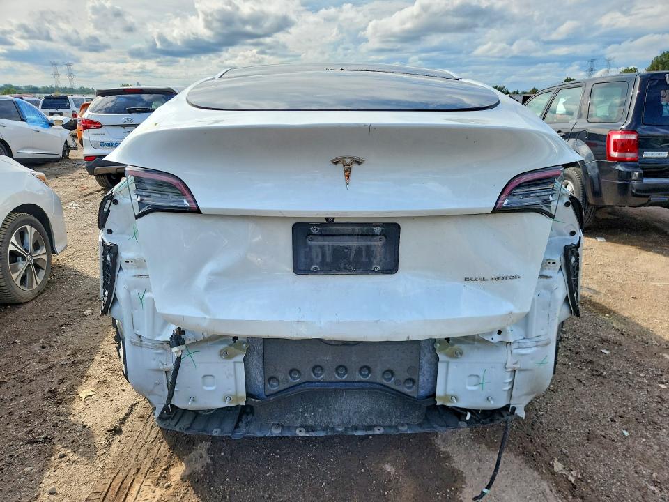 Foto 6 de la subasta – 2020 TESLA MODEL Y con VIN 5YJYGDEE8LF020898