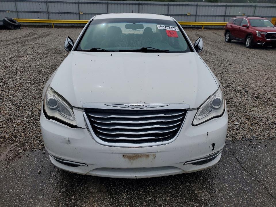 Zdjęcie 5 z aukcji – 2014 CHRYSLER 200 z VIN 1C3CCBCG5EN185931