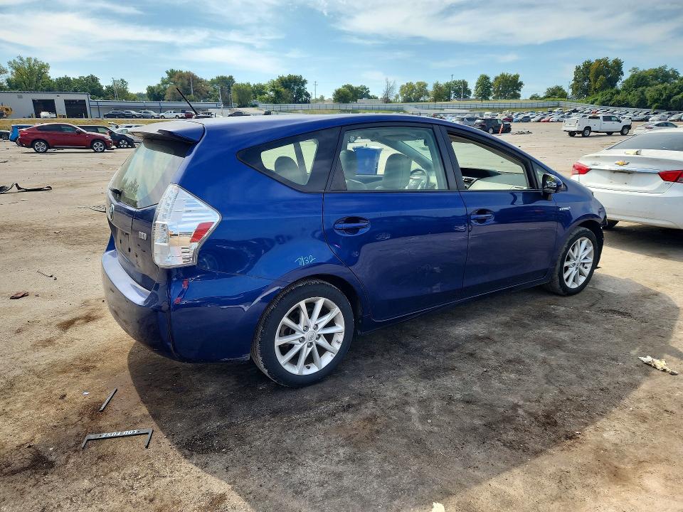Photo 3 from auction – 2014 TOYOTA PRIUS V with VIN JTDZN3EU6EJ002245