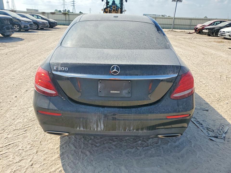 Photo 6 from auction – 2019 MERCEDES-BENZ E with VIN WDDZF4JB6KA674282