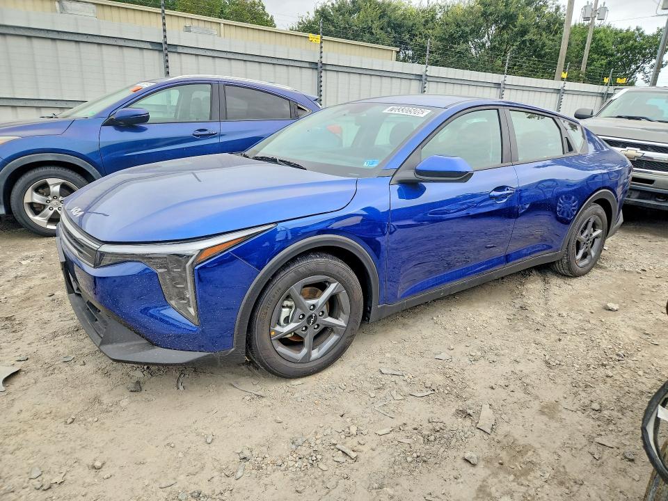 KIA K4 2026 с VIN 3KPFT4DE8TE349739 - Снимка от търг