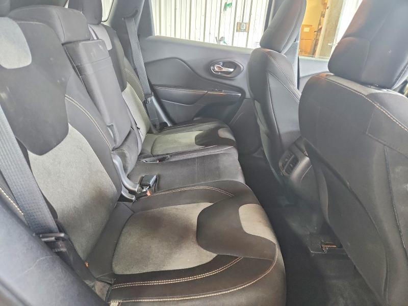 Photo 10 from auction – 2015 JEEP CHEROKEE with VIN 1C4PJLAB9FW731027