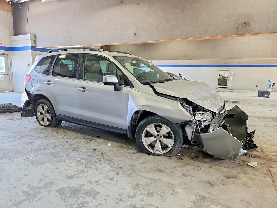 Фото 4 с аукциона – 2016 SUBARU FORESTER с VIN JF2SJAHCXGH558090