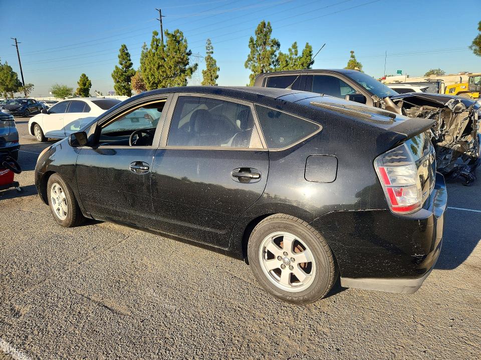Снимка 2 от търг – 2005 TOYOTA PRIUS с VIN JTDKB20U653059125