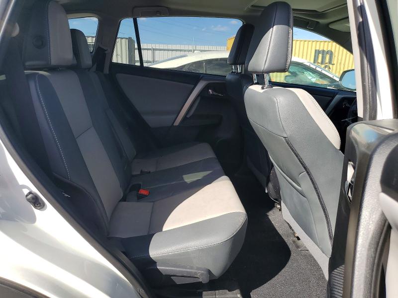 Photo 11 from auction – 2015 TOYOTA RAV4 with VIN 2T3YFREV8FW208450