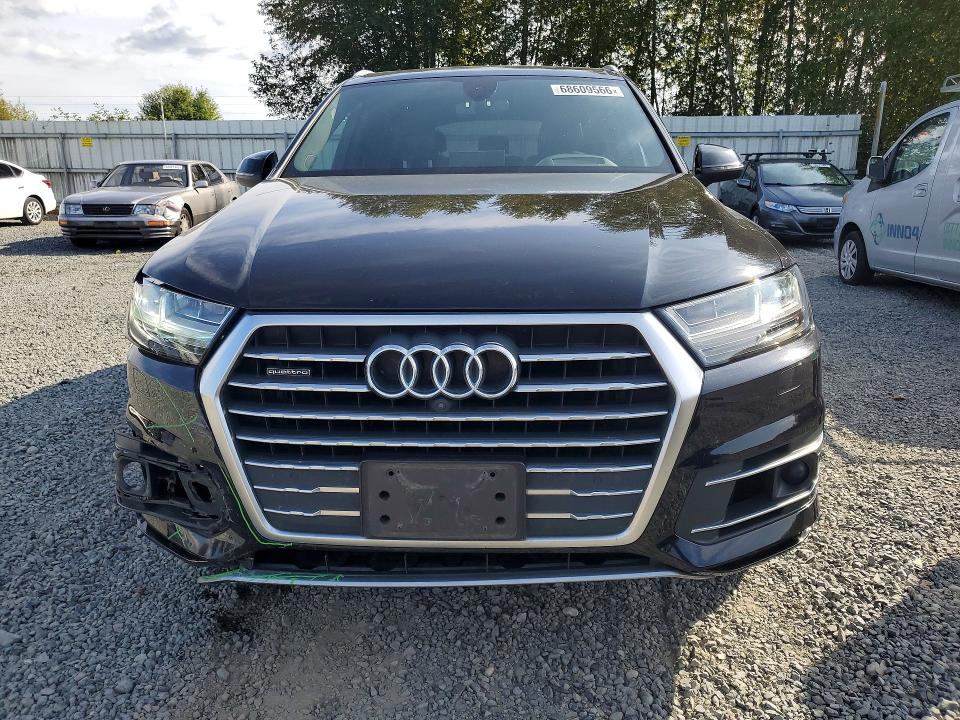 Photo 5 from auction – 2018 AUDI Q7 with VIN WA1VAAF77JD041243