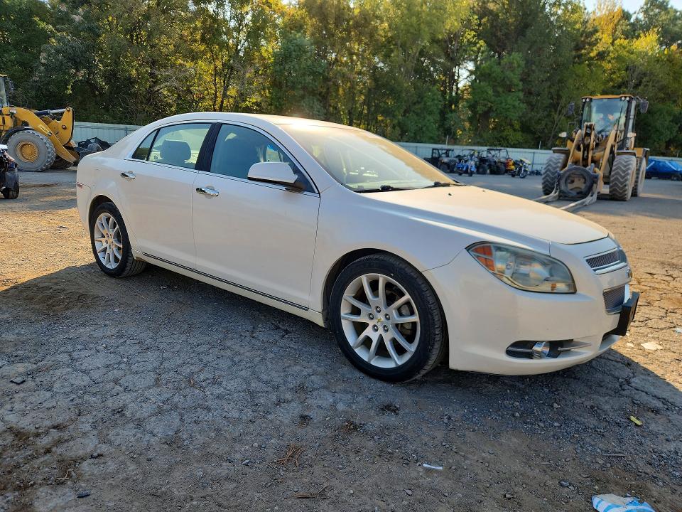 Снимка 4 от търг – 2011 CHEVROLET MALIBU с VIN 1G1ZE5E78BF110783