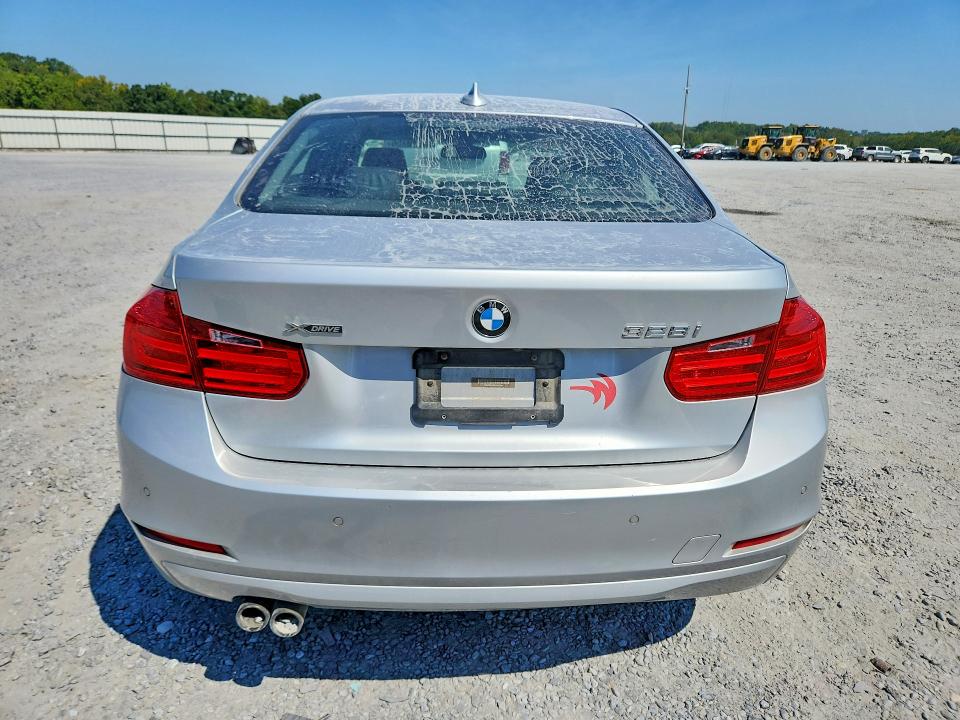 Photo 6 from auction – 2015 BMW 3 SERIES 3 with VIN WBA3B5C5XFP653654