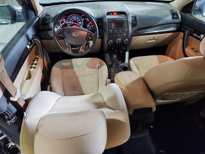 Zdjęcie 8 z aukcji – 2013 KIA SORENTO z VIN 5XYKTCA61DG394788