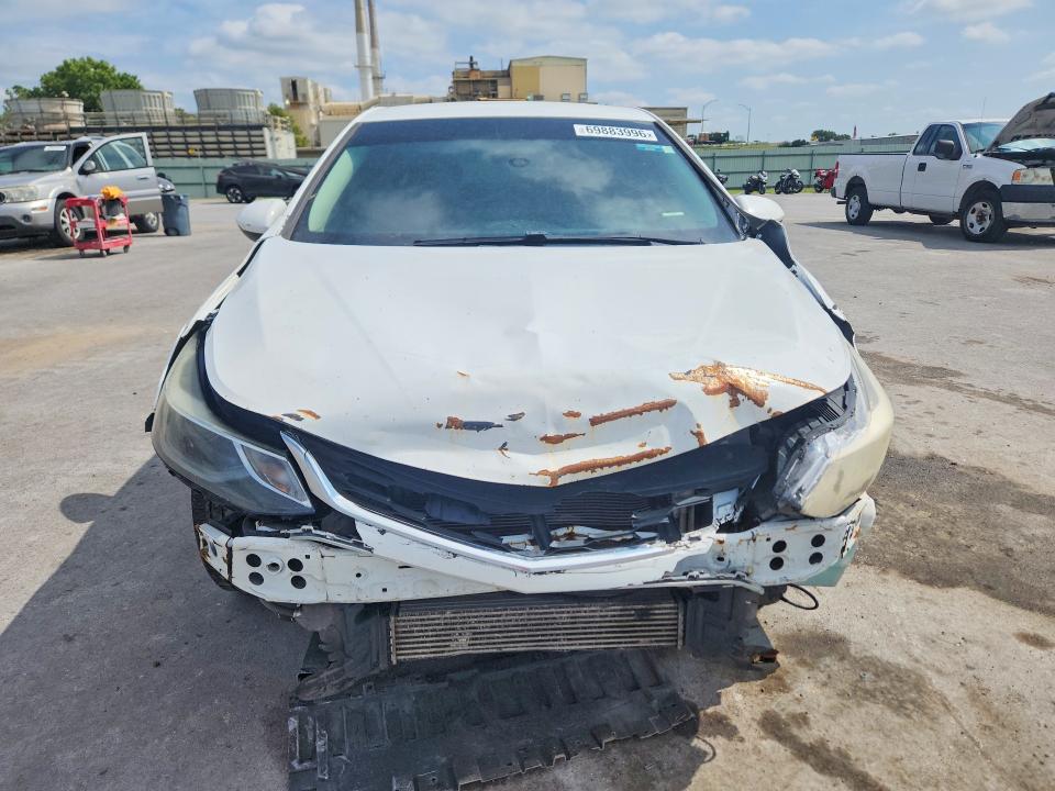 Photo 5 from auction – 2018 CHEVROLET CRUZE with VIN 1G1BE5SM2J7104384