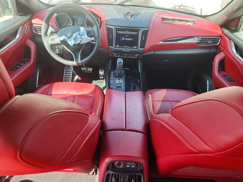 Photo 8 from auction – 2019 MASERATI LEVANTE with VIN ZN661XUS4KX333323