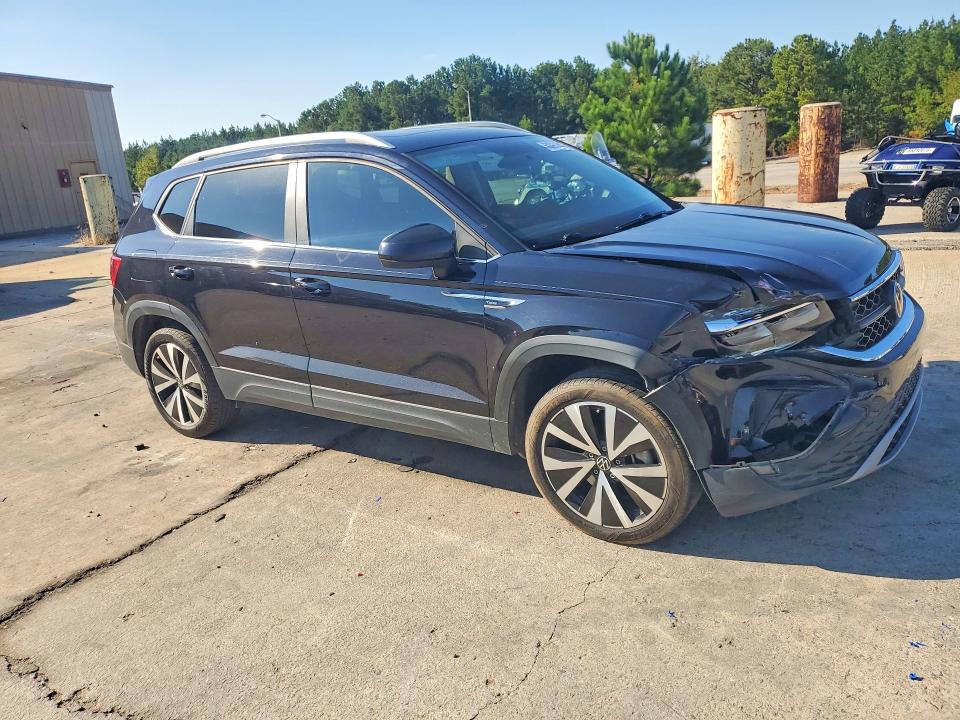 Снимка 4 от търг – 2022 VOLKSWAGEN TAOS с VIN 3VVTX7B20NM079756