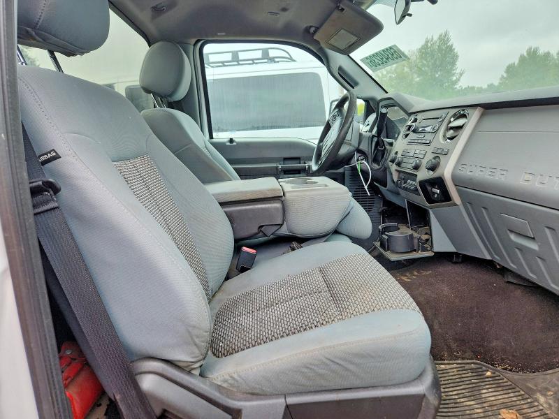 صورة رقم 10 من المزاد - 2016 FORD F550 مع VIN 1FDUF5HT4GEC43685