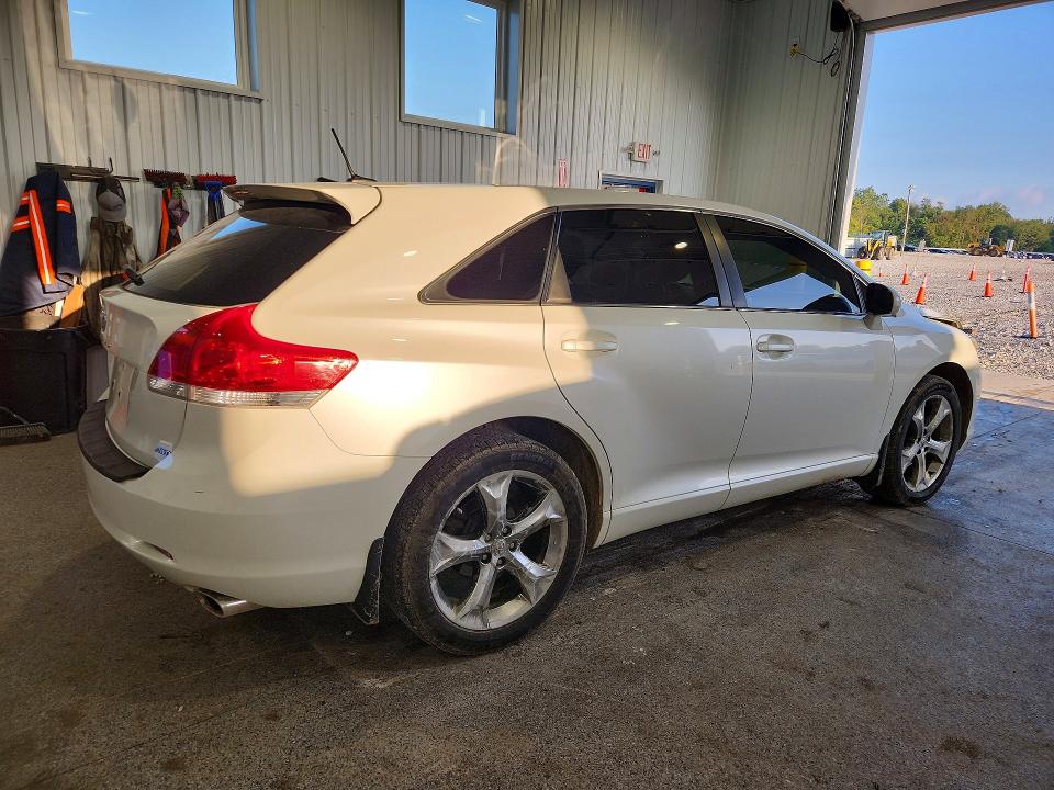 Photo 3 from auction – 2011 TOYOTA VENZA with VIN 4T3BK3BB7BU051884