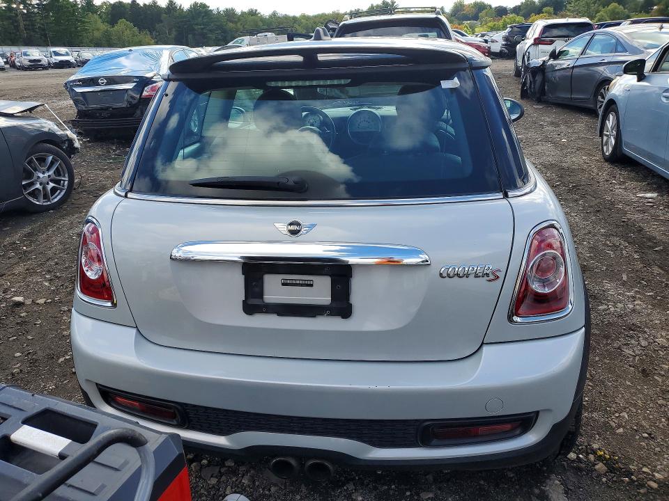 Zdjęcie 6 z aukcji – 2011 MINI COOPER z VIN WMWSV3C56BTY10251
