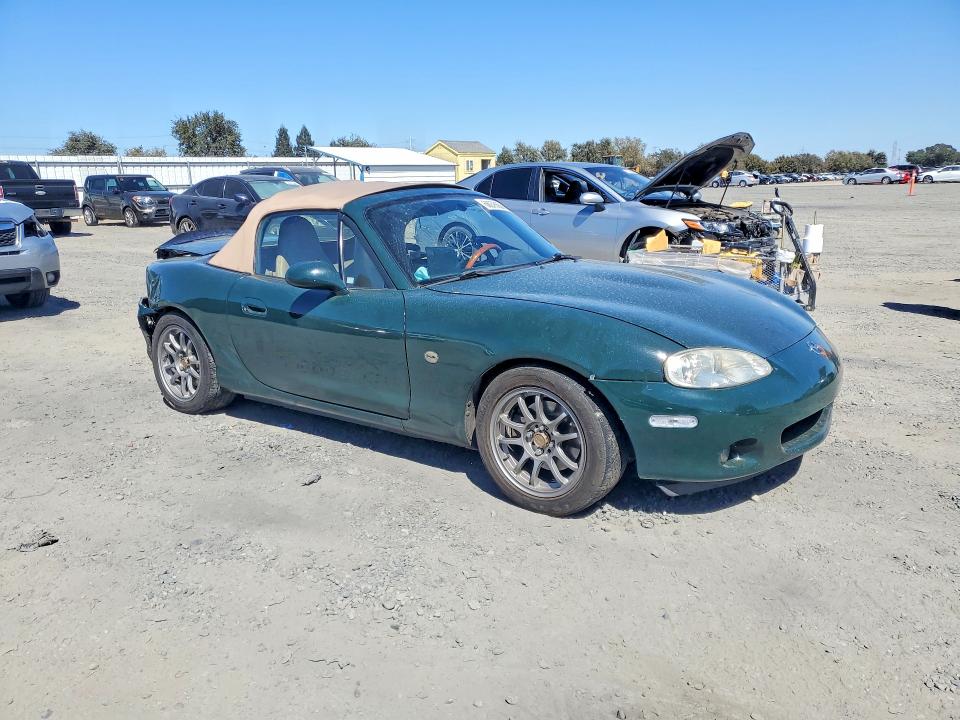 صورة رقم 4 من المزاد - 2001 MAZDA MX-5 MIATA مع VIN JM1NB353410214091