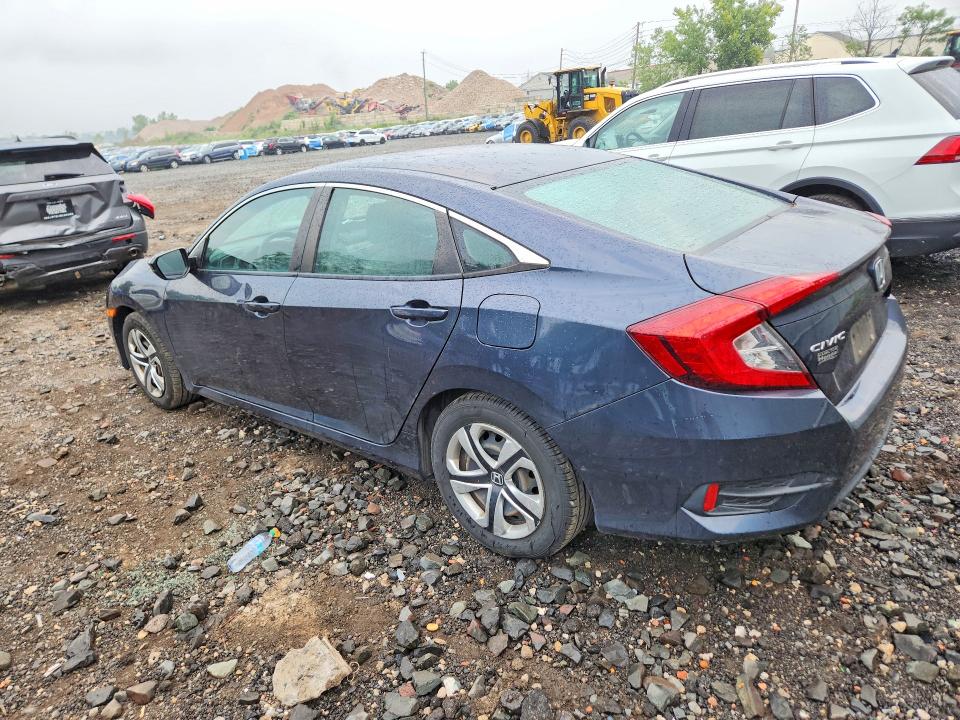 Photo 2 from auction – 2018 HONDA CIVIC with VIN 2HGFC2F58JH520297