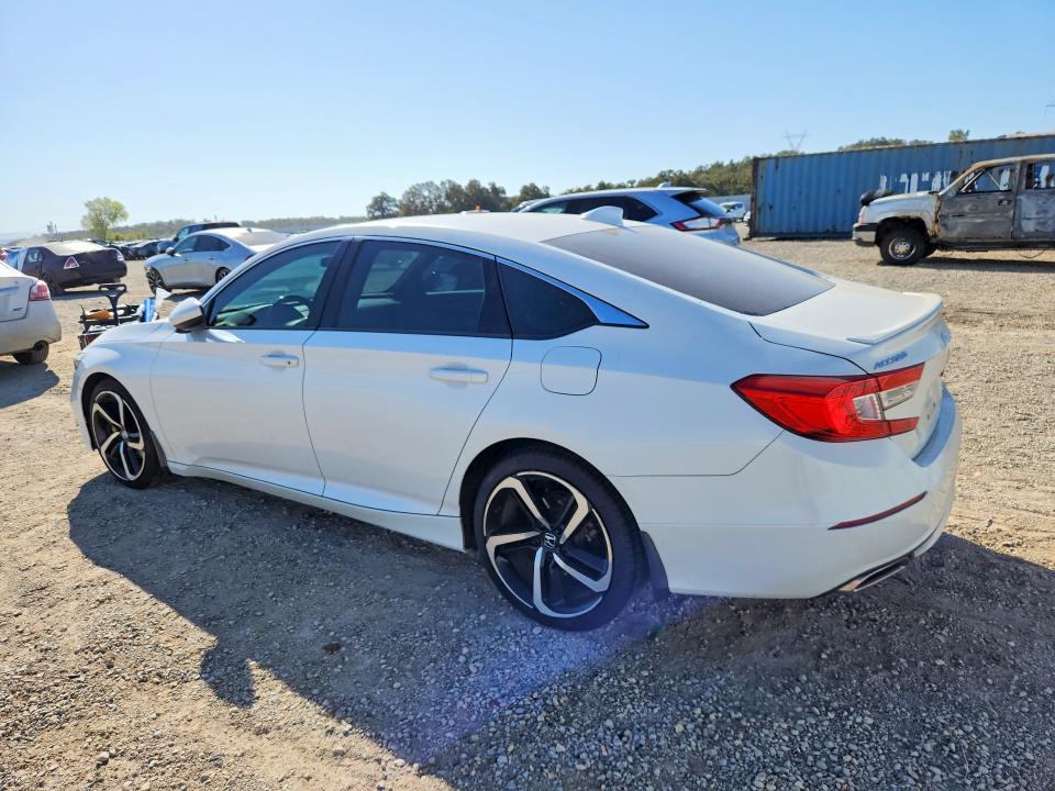 Photo 2 from auction – 2018 HONDA ACCORD with VIN 1HGCV1F3XJA226873