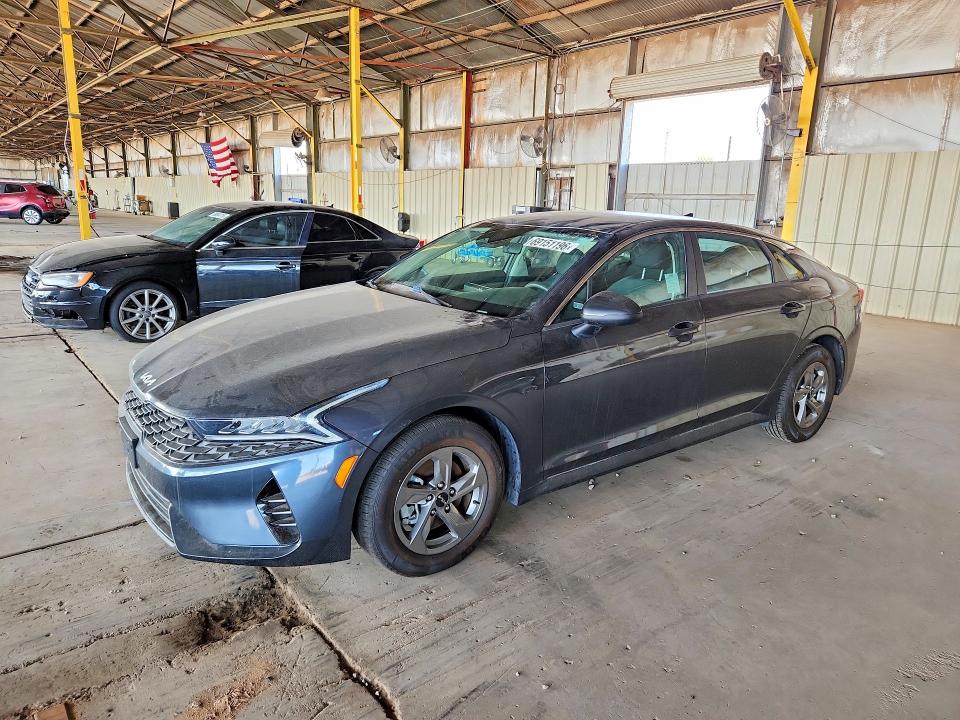 KIA K5 2022 with VIN 5XXG14J22NG136882 - Photo from auction