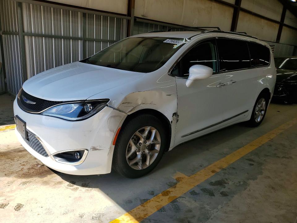 CHRYSLER PACIFICA 2020 with VIN 2C4RC1BG1LR114985 - Photo from auction