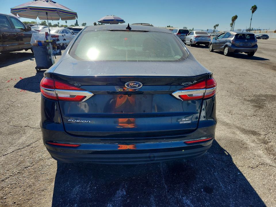 Photo 6 from auction – 2020 FORD FUSION with VIN 3FA6P0LU6LR114082