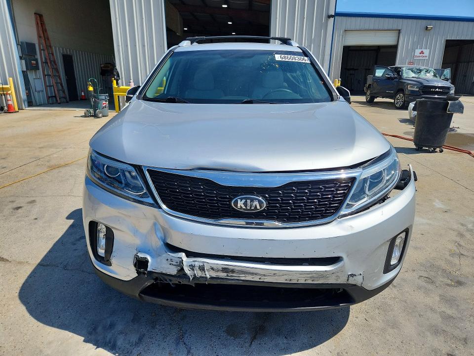 Photo 5 from auction – 2014 KIA SORENTO with VIN 5XYKT4A78EG444215