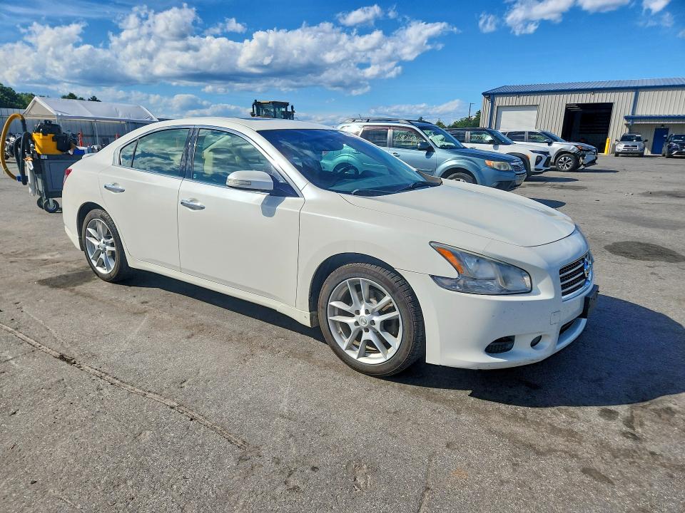 Photo 4 from auction – 2011 NISSAN MAXIMA with VIN 1N4AA5AP2BC800672