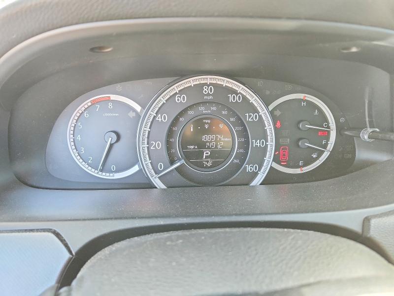 Снимка 9 от търг – 2015 HONDA ACCORD с VIN 1HGCR2F33FA084402