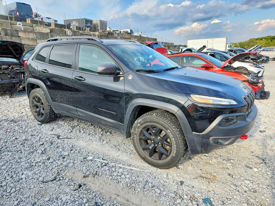 Снимка 4 от търг – 2016 JEEP CHEROKEE с VIN 1C4PJMBS4GW133837