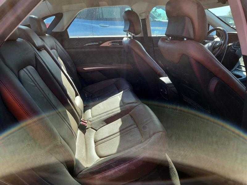 Photo 10 from auction – 2015 LINCOLN MKZ with VIN 3LN6L2LU1FR606150